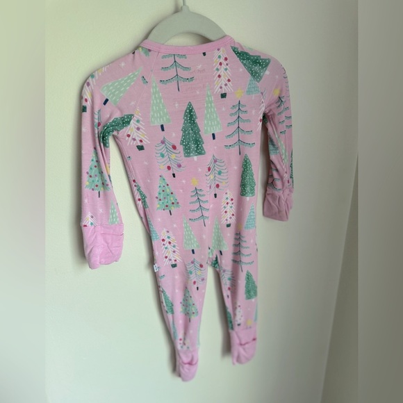 Little Sleepies Pink Christmas Trees Zippy Size 0-3M - Picture 5 of 5